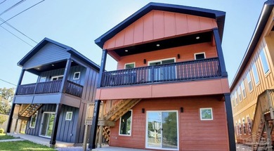 Brand new construction duplex located just minutes from downtown - photo 2