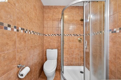 Welcome to 3 Bergwall Way, a lovingly maintained single-story - photo 32
