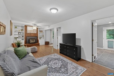 This move-in ready, three-level home offers exceptional - photo 32