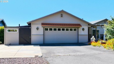 UNOBSTRUCTED OCEAN VIEWS AND PORT OF BROOKINGS VIEWS! This - photo 3
