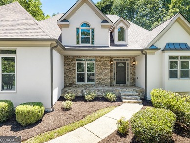 COMPLETELY UPDATED & MOVE-IN READY! * RENOVATED KITCHEN * - photo 4
