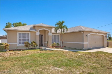 Cape Coral Lakes Area Home For Sale in Cape Coral Florida