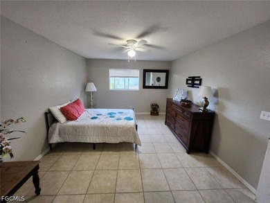 LOCATION! LOCATION! Why wait for a new home to be built? Come to - photo 14