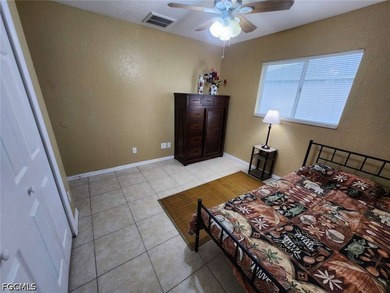LOCATION! LOCATION! Why wait for a new home to be built? Come to - photo 22