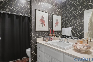 Welcome to this breathtaking custom-built, one-owner waterfront - photo 33