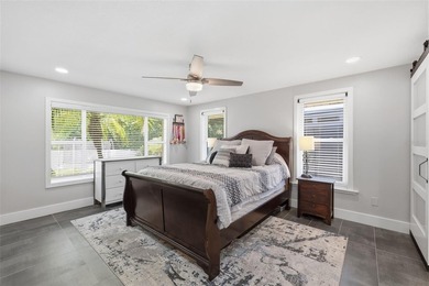 Welcome to this beautifully renovated Carrollwood pool home - photo 12