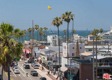 3 Blocks from the beach in the Luxury Latitude 33 Sky Building - photo 15