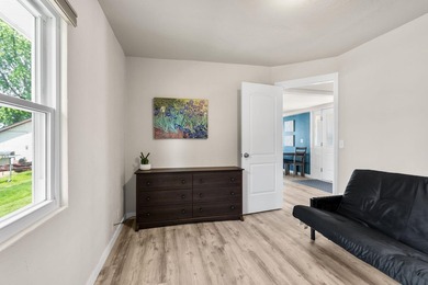 Enjoy the beautiful views of Lake Butte Des Morts from this - photo 21