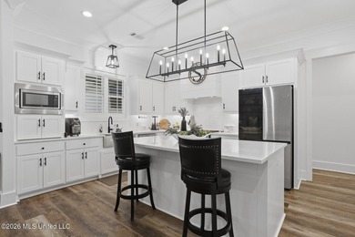 Stunning, like brand new home in Lake Caroline! This lovely Home - photo 11