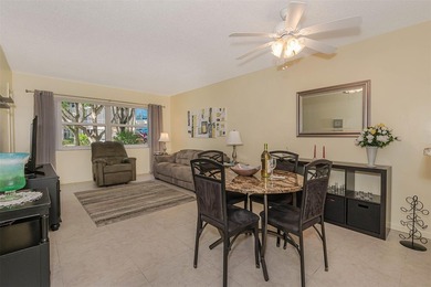 Beautiful condo in Hawaiian Gardens phase 3 in Sunflower - photo 13