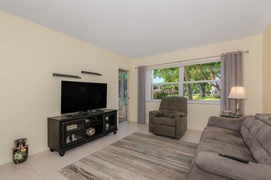Beautiful condo in Hawaiian Gardens phase 3 in Sunflower - photo 15