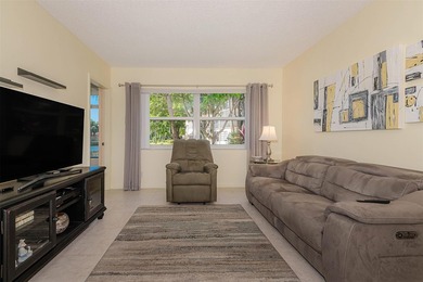 Beautiful condo in Hawaiian Gardens phase 3 in Sunflower - photo 16
