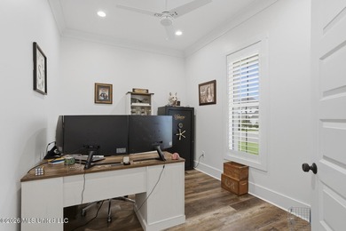 Stunning, like brand new home in Lake Caroline! This lovely Home - photo 19