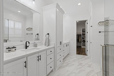 Stunning, like brand new home in Lake Caroline! This lovely Home - photo 21