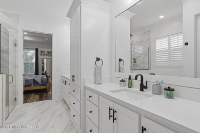 Stunning, like brand new home in Lake Caroline! This lovely Home - photo 23