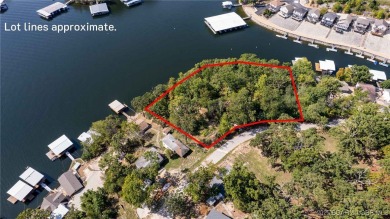 Lake Home Sale Pending in Sunrise Beach, Missouri