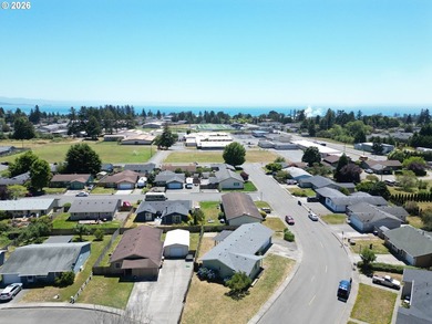 Conveniently located in an established Brookings neighborhood - photo 3