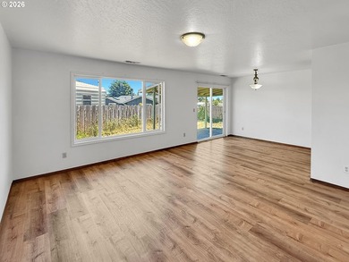Conveniently located in an established Brookings neighborhood - photo 8