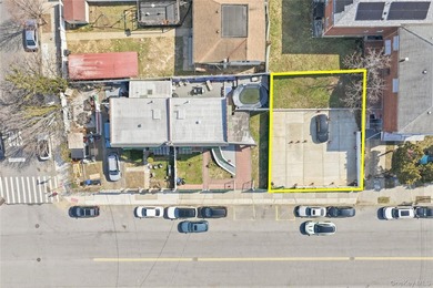 Rare standalone opportunity in the heart of Throggs Neck! This - photo 1