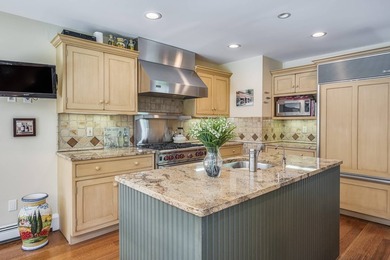 Enviably positioned within an exclusive Water Mill South enclave - photo 13