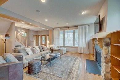 Welcome home to the highly sought-after Liberty Neighborhood - photo 13