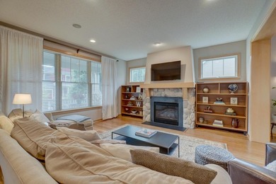Welcome home to the highly sought-after Liberty Neighborhood - photo 14