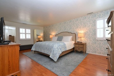 This Stately and spacious 4/5 bedroom Colonial is set on a - photo 15