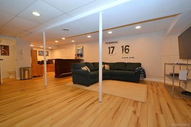 This Stately and spacious 4/5 bedroom Colonial is set on a - photo 17