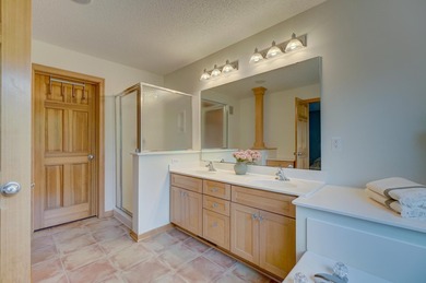 Welcome home to the highly sought-after Liberty Neighborhood - photo 17