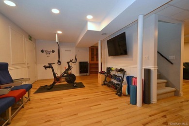 This Stately and spacious 4/5 bedroom Colonial is set on a - photo 20