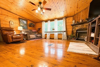 Beautifully crafted 3 bed, 2 bath home situated on 1.4 wooded - photo 22