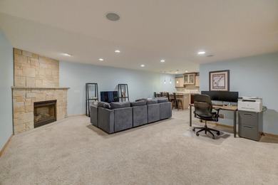 Welcome home to the highly sought-after Liberty Neighborhood - photo 26