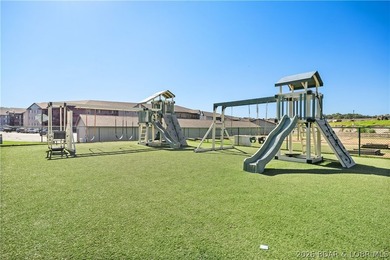 Welcome to Lake Living at Cedar Glen Condos, where adventure & - photo 34