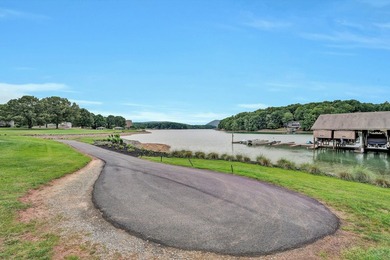 Experience carefree lake living in this beautifully maintained - photo 46