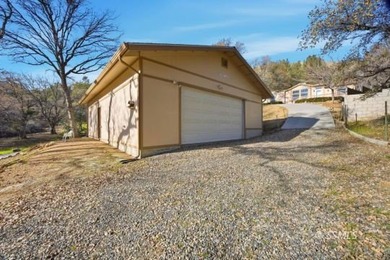 This beautiful & well maintained 3-bedroom, 2-bath custom 2007 - photo 50