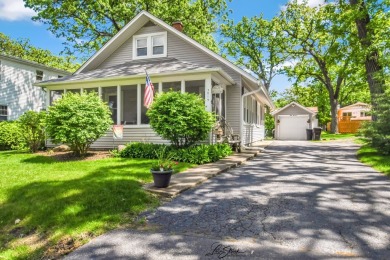 Lake Home Sale Pending in Mchenry, Illinois