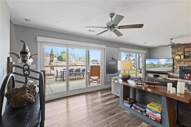 This is it! Welcome to your effortless, fully furnished Lake - photo 8