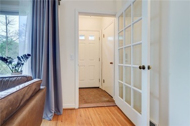 Updated Cape Cod in the highly sought-after Cobb's Hill - photo 3