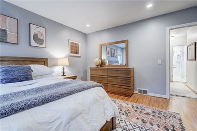 Updated Cape Cod in the highly sought-after Cobb's Hill - photo 9