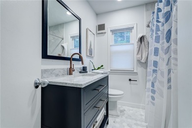 Updated Cape Cod in the highly sought-after Cobb's Hill - photo 10