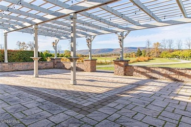 An extraordinary offering in the heart of the Helderberg - photo 21
