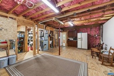 Welcome to this beautifully updated Branchlands home - photo 34