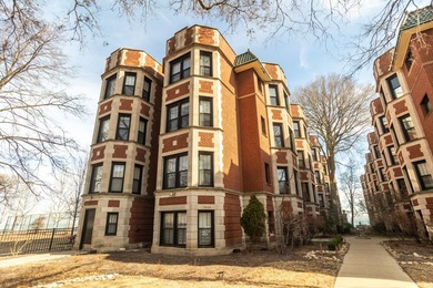 Lake Michigan - Cook County Condo For Sale in Chicago Illinois