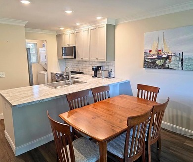 Enjoy convenient one-floor living in this recently renovated - photo 6