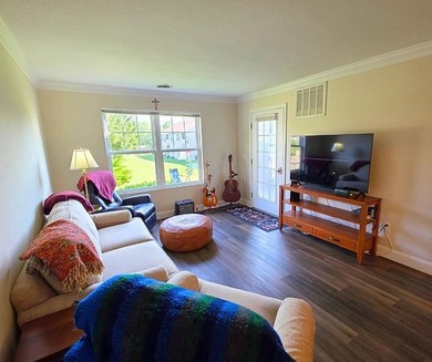 Enjoy convenient one-floor living in this recently renovated - photo 9