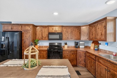 Built in 2021, this well-maintained 3 bedroom, 2 bathroom - photo 11