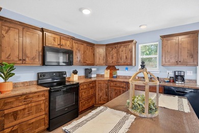 Built in 2021, this well-maintained 3 bedroom, 2 bathroom - photo 12
