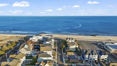 WELCOME TO PARADISE! STEPS FROM THE BEACH... LOCATED ON THE MOST - photo 15