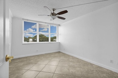 This is a modern, fully updated beautiful 2 bedroom, 1.5 bath - photo 20