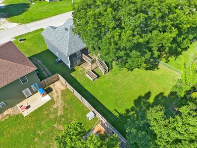 Built in 2021, this well-maintained 3 bedroom, 2 bathroom - photo 30